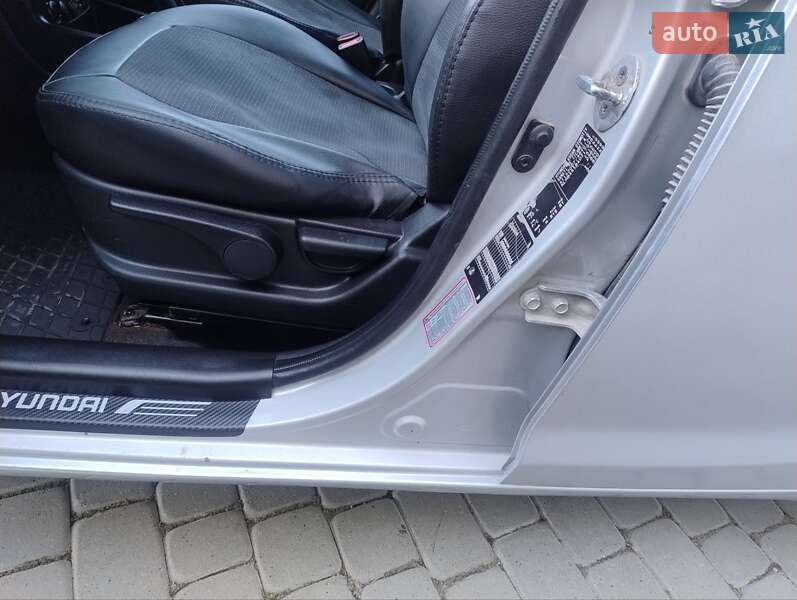 Хетчбек Hyundai i20 2013 в Тернополі