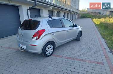 Хэтчбек Hyundai i20 2013 в 