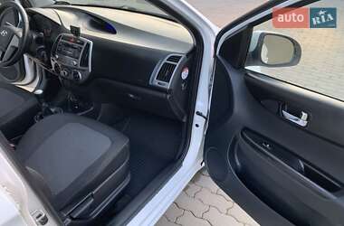 Хэтчбек Hyundai i20 2012 в 