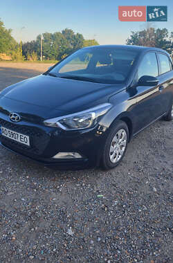 Хэтчбек Hyundai i20 2016 в 