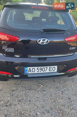 Хэтчбек Hyundai i20 2016 в 
