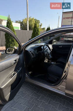 Хэтчбек Hyundai i20 2012 в 