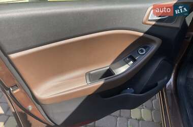 Хетчбек Hyundai i20 2016 в 