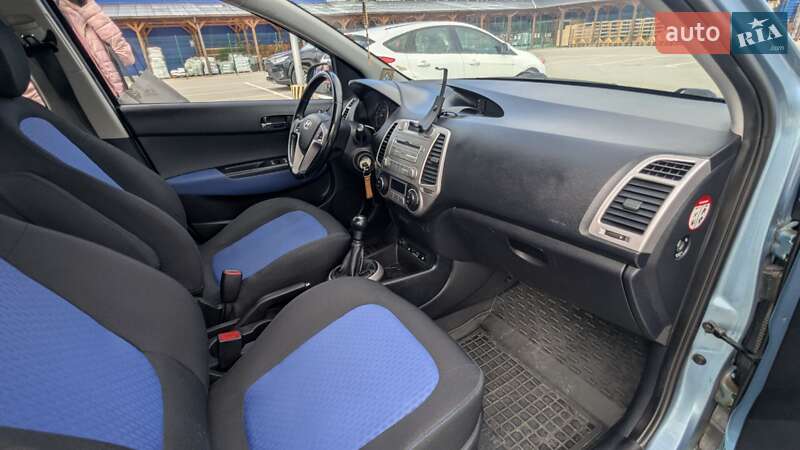 Хэтчбек Hyundai i20 2010 в Тернополе