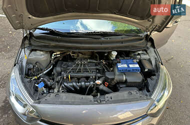 Хэтчбек Hyundai i20 2014 в 