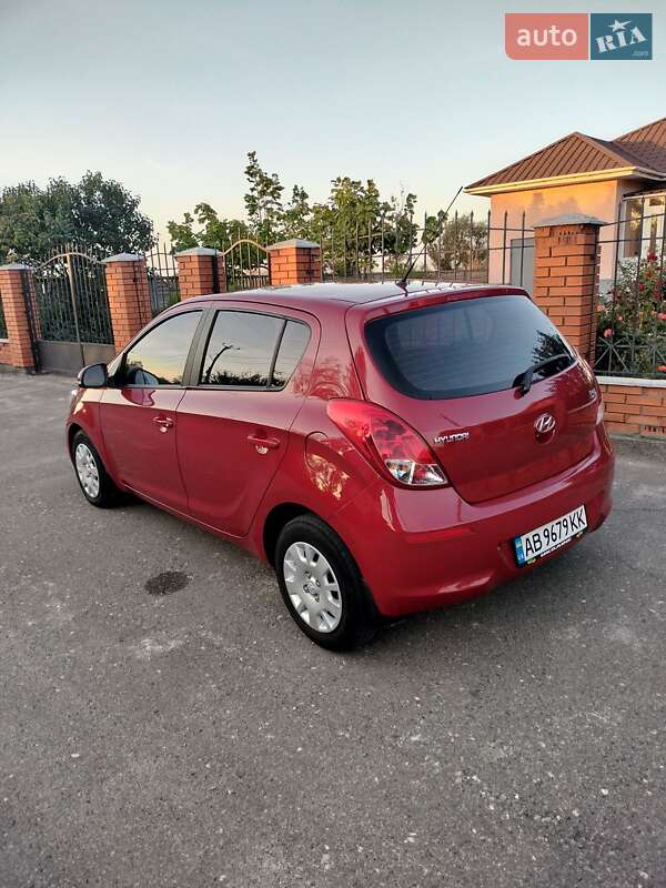 Хетчбек Hyundai i20 2014 в Кривому Розі фото 9 Хетчбек Hyundai i20 2014 в Кривому Розі