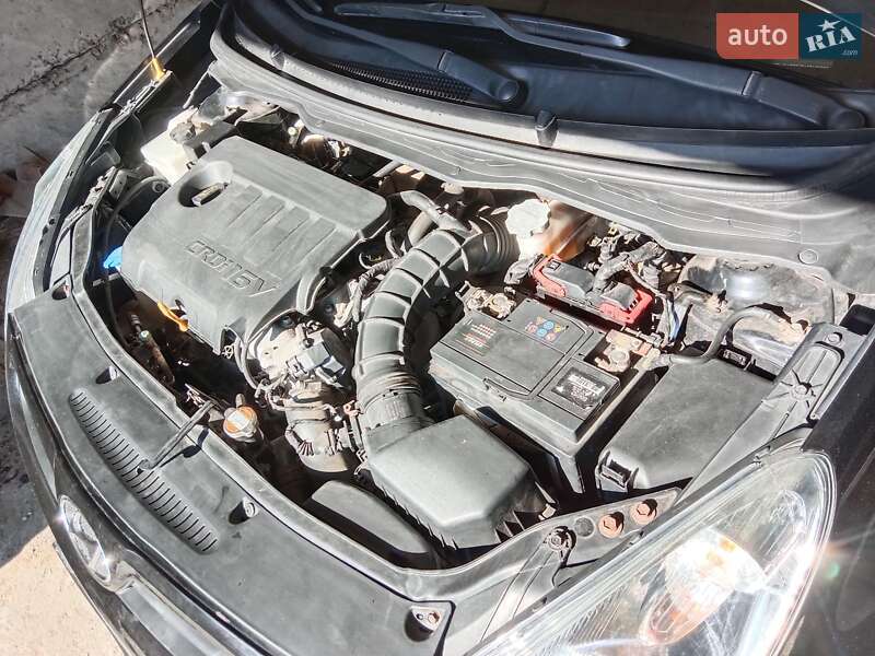 Хэтчбек Hyundai i20 2011 в Днепре