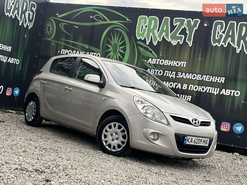Хэтчбек Hyundai i20 2011 в Харькове