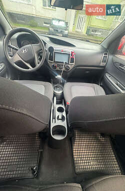 Хэтчбек Hyundai i20 2014 в 