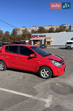 Хетчбек Hyundai i20 2011 в Кривому Розі