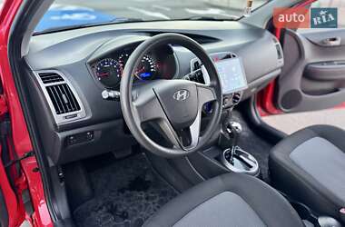 Хэтчбек Hyundai i20 2014 в 