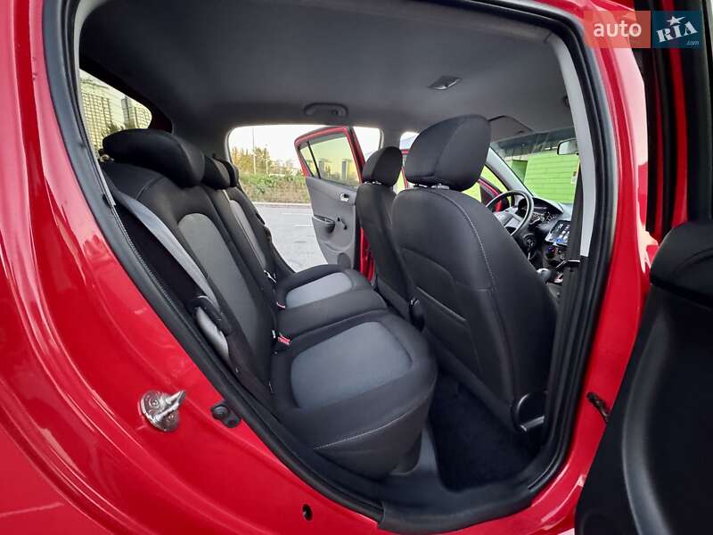 Хэтчбек Hyundai i20 2014 в Киеве фото 39 Хэтчбек Hyundai i20 2014 в Киеве