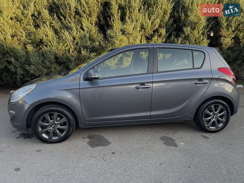 Хэтчбек Hyundai i20 2011 в Киеве фото 8 Хэтчбек Hyundai i20 2011 в Киеве