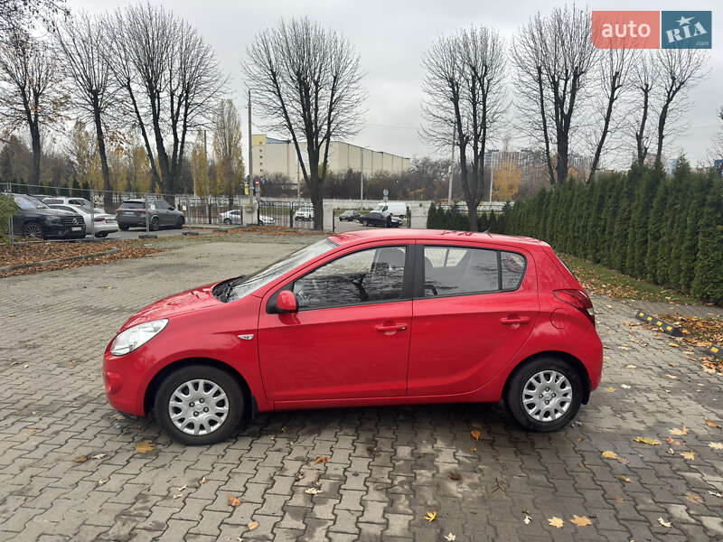 Хетчбек Hyundai i20 2012 в Києві фото 9 Хетчбек Hyundai i20 2012 в Києві