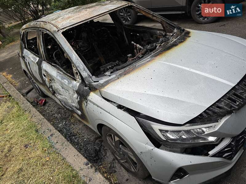 Хэтчбек Hyundai i20 2020 в Киеве