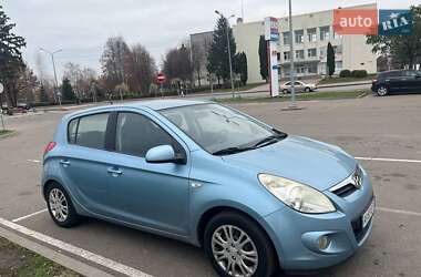 Хэтчбек Hyundai i20 2009 в Мироновке