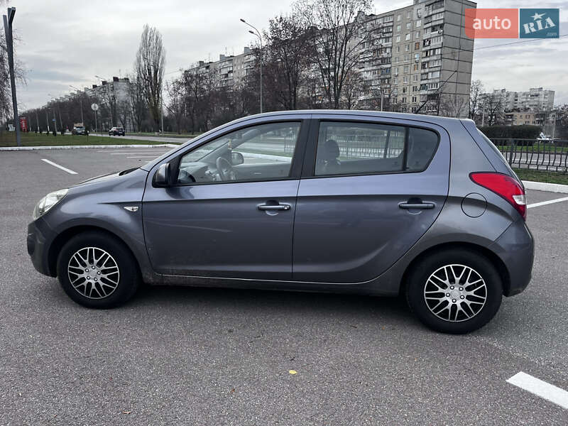 Хетчбек Hyundai i20 2008 в Харкові