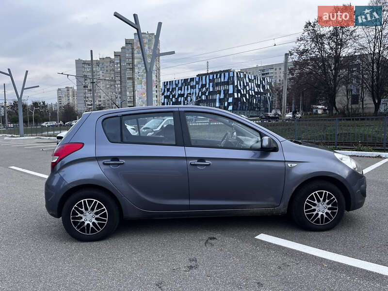 Хетчбек Hyundai i20 2008 в Харкові