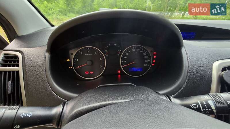 Хетчбек Hyundai i20 2014 в Славутичі