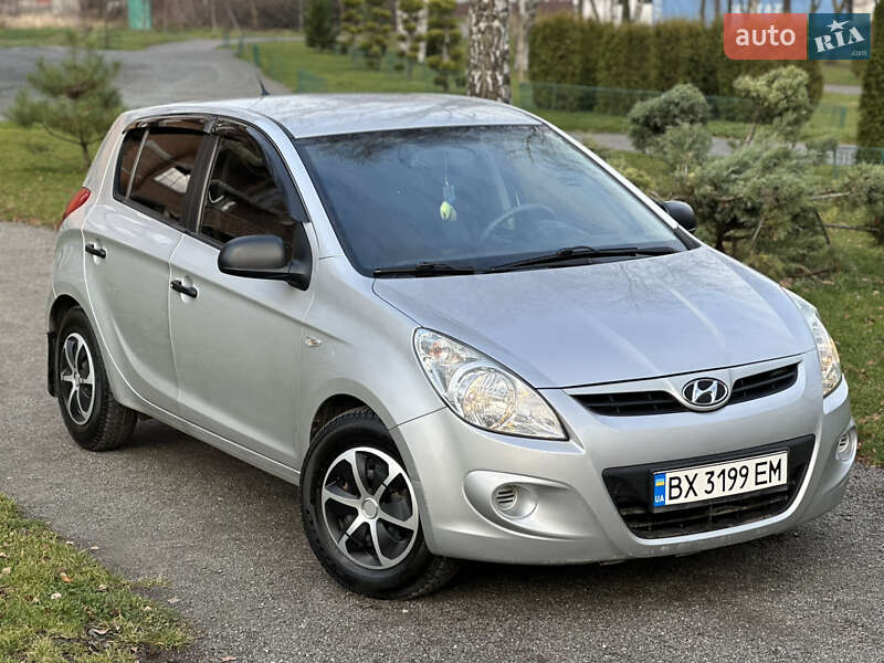 Хетчбек Hyundai i20 2011 в Хмельницькому фото 4 Хетчбек Hyundai i20 2011 в Хмельницькому