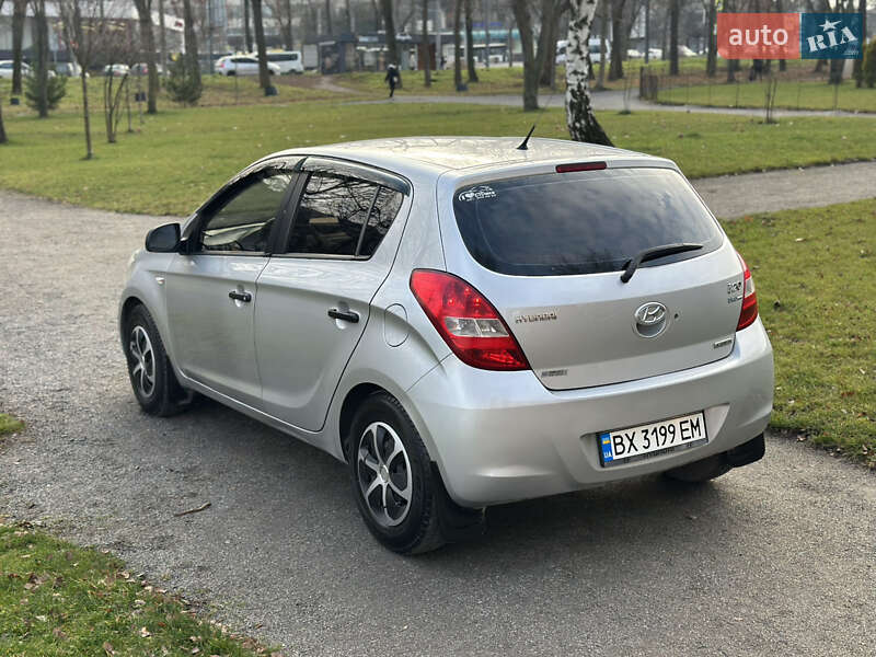 Хетчбек Hyundai i20 2011 в Хмельницькому фото 10 Хетчбек Hyundai i20 2011 в Хмельницькому