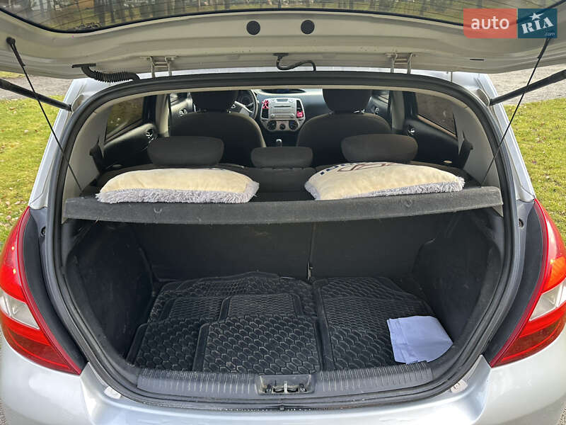 Хетчбек Hyundai i20 2011 в Хмельницькому фото 17 Хетчбек Hyundai i20 2011 в Хмельницькому