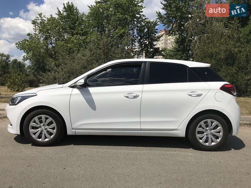 Хетчбек Hyundai i20 2014 в Києві