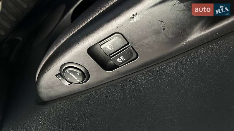 Хэтчбек Hyundai i20 2010 в Киеве фото 19 Хэтчбек Hyundai i20 2010 в Киеве
