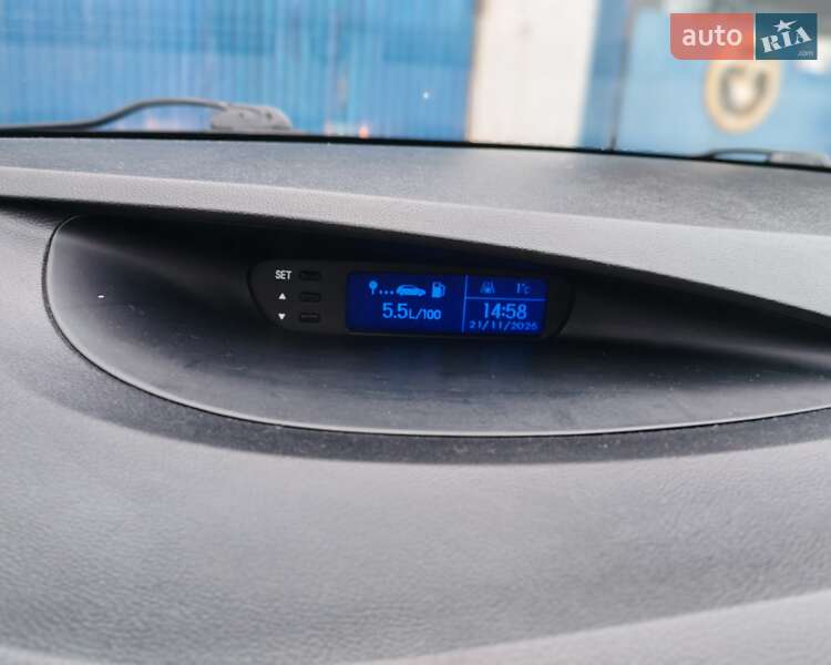 Хэтчбек Hyundai i20 2014 в Киеве фото 8 Хэтчбек Hyundai i20 2014 в Киеве