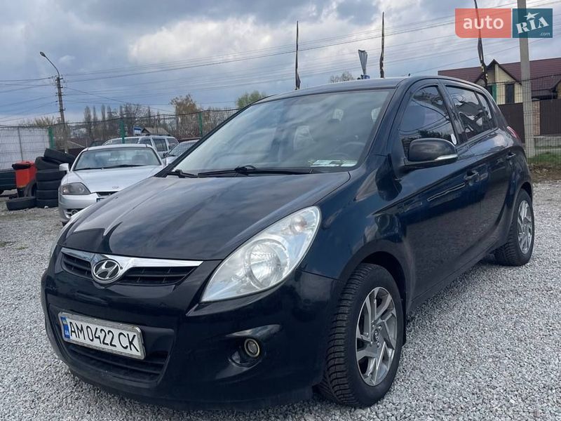 Хэтчбек Hyundai i20 2011 в Борисполе фото Хэтчбек Hyundai i20 2011 в Борисполе