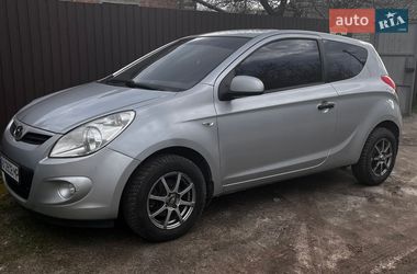 Хэтчбек Hyundai i20 2011 в Харькове