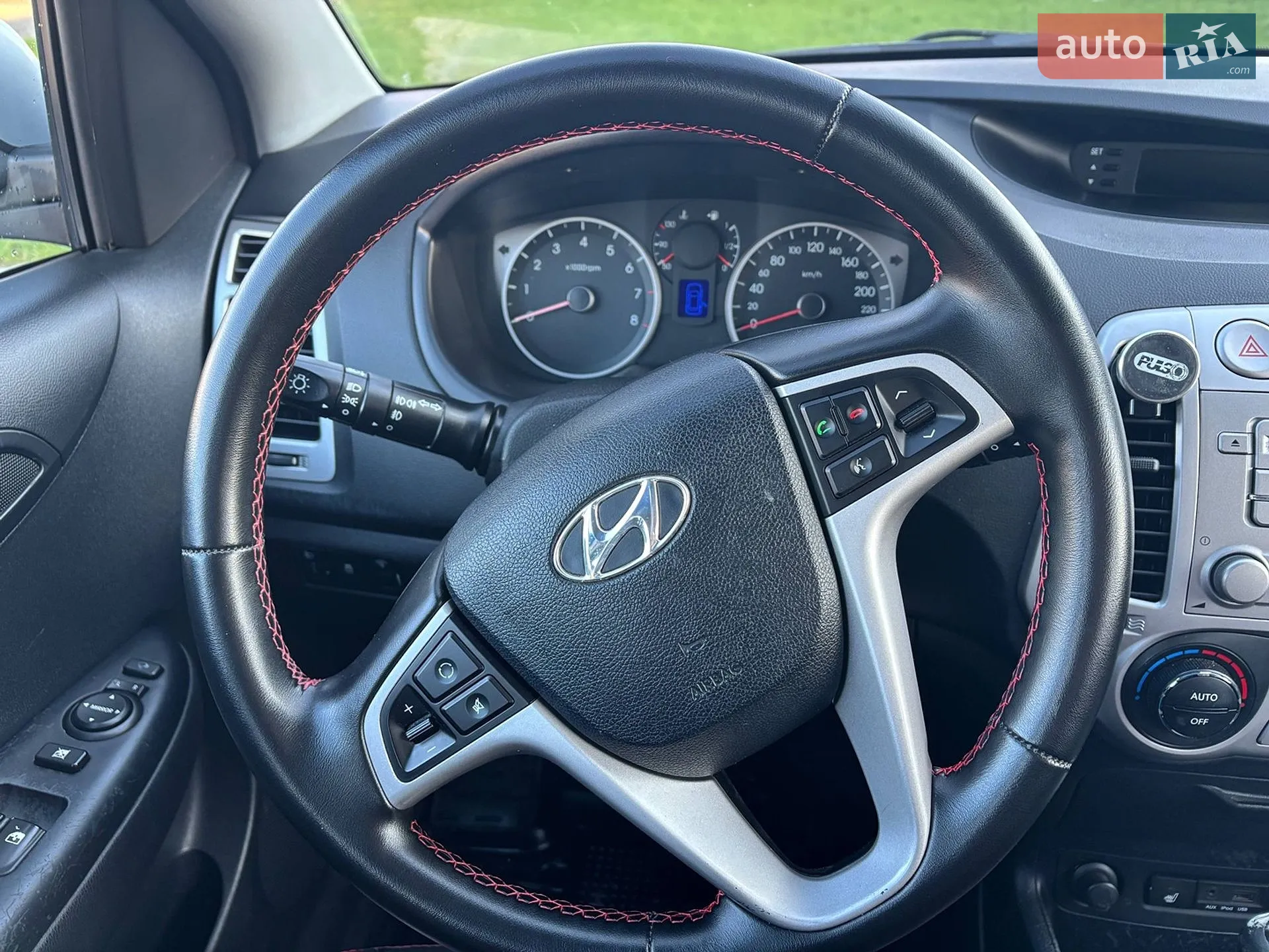 2011 Hyundai i20 - фото 1