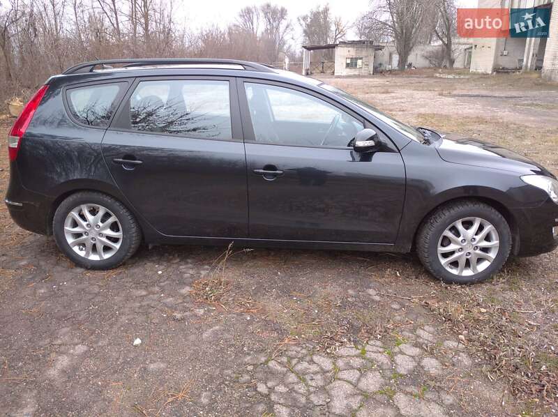 Универсал Hyundai i30 Wagon 2008 в Верхнеднепровске