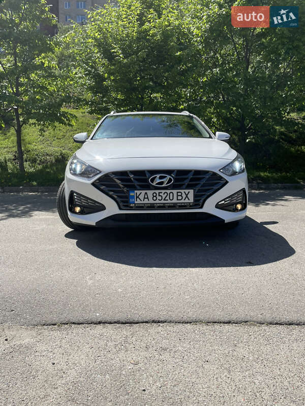 Универсал Hyundai i30 Wagon 2021 в Киеве