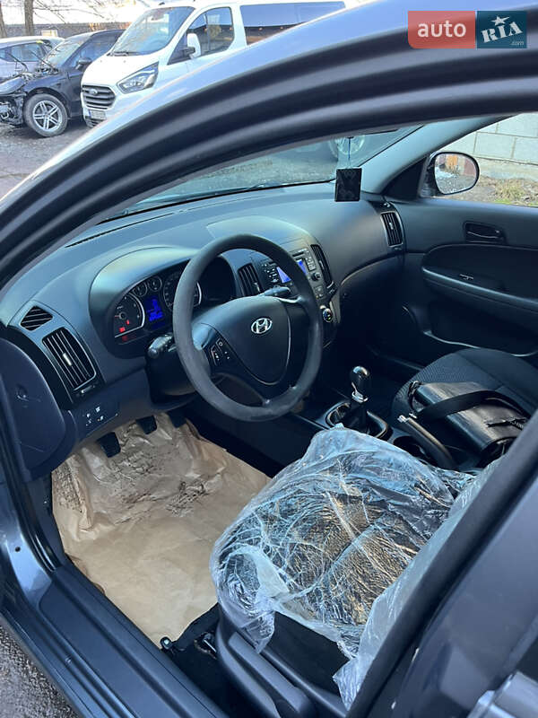 Универсал Hyundai i30 Wagon 2011 в Житомире фото 4 Универсал Hyundai i30 Wagon 2011 в Житомире