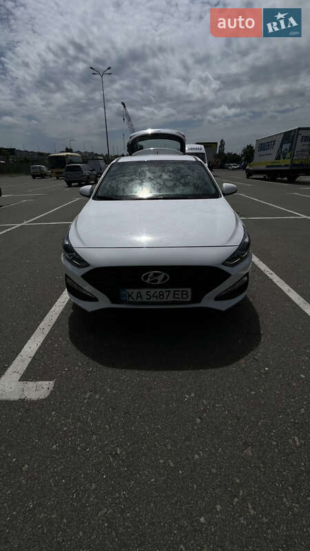 Универсал Hyundai i30 Wagon 2021 в Киеве