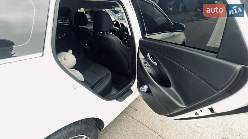 Универсал Hyundai i30 Wagon 2021 в Киеве фото 11 Универсал Hyundai i30 Wagon 2021 в Киеве
