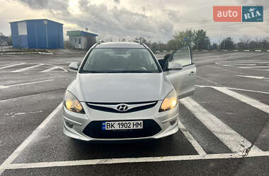 Универсал Hyundai i30 Wagon 2011 в 