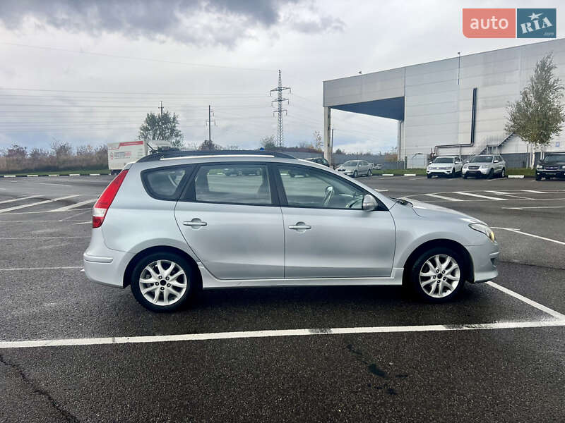 Універсал Hyundai i30 Wagon 2011 в Рівному фото 6 Універсал Hyundai i30 Wagon 2011 в Рівному