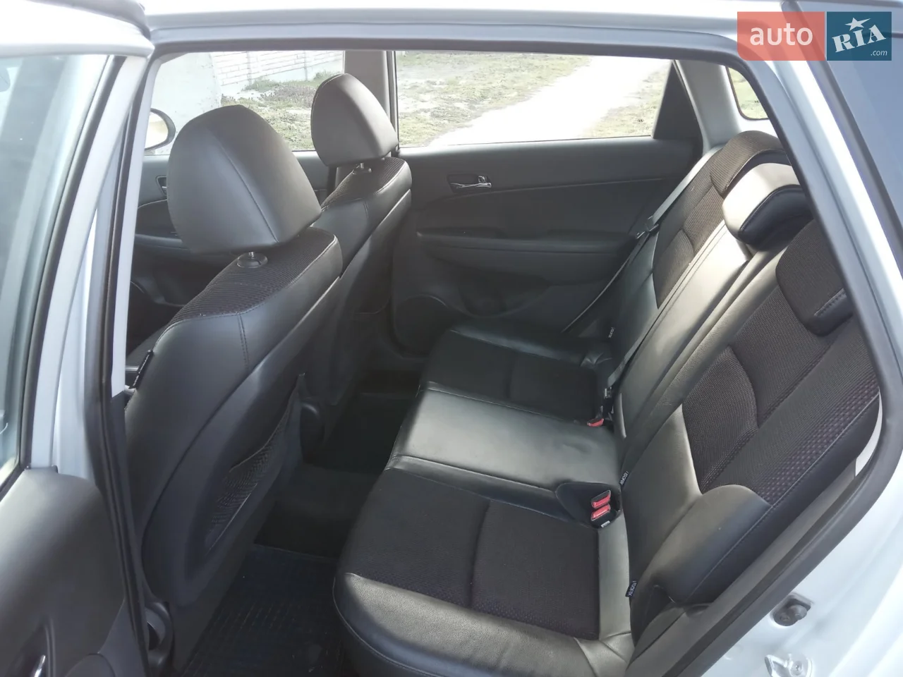 2011 Hyundai i30 - мініатюра 9