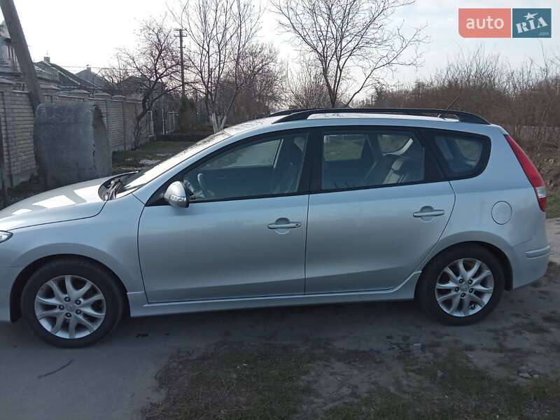 Универсал Hyundai i30 Wagon 2011 в Шептицькому