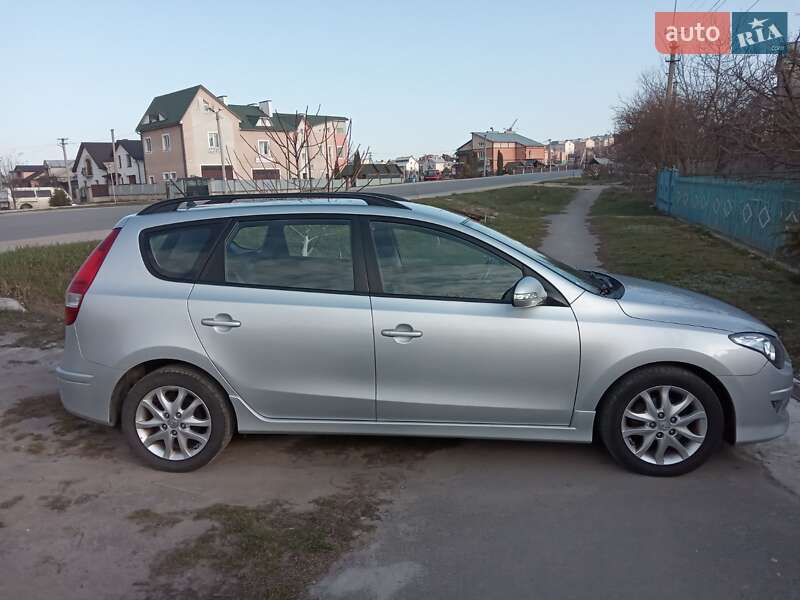 Универсал Hyundai i30 Wagon 2011 в Шептицькому