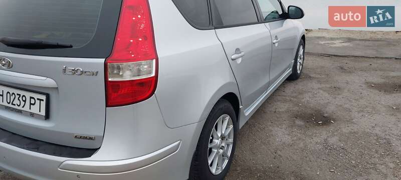 Универсал Hyundai i30 Wagon 2010 в Одессе фото 5 Универсал Hyundai i30 Wagon 2010 в Одессе