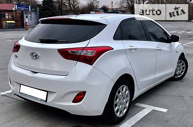 Хэтчбек Hyundai i30 2014 в Киеве