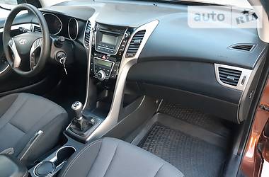 Хэтчбек Hyundai i30 2013 в Мариуполе