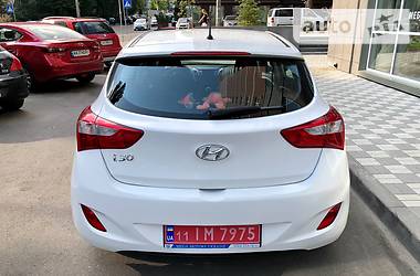 Хэтчбек Hyundai i30 2013 в 