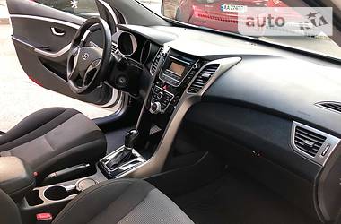 Хэтчбек Hyundai i30 2013 в 