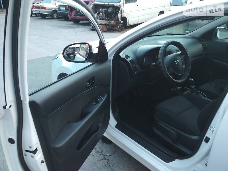Універсал Hyundai i30 2011 в Звягелі