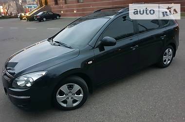 Универсал Hyundai i30 2010 в Одессе