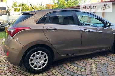 Хэтчбек Hyundai i30 2012 в Львове